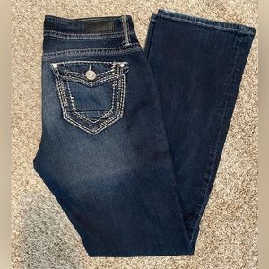 Buckle Daytrip Virgo bootcut dark wash jeans 29 long